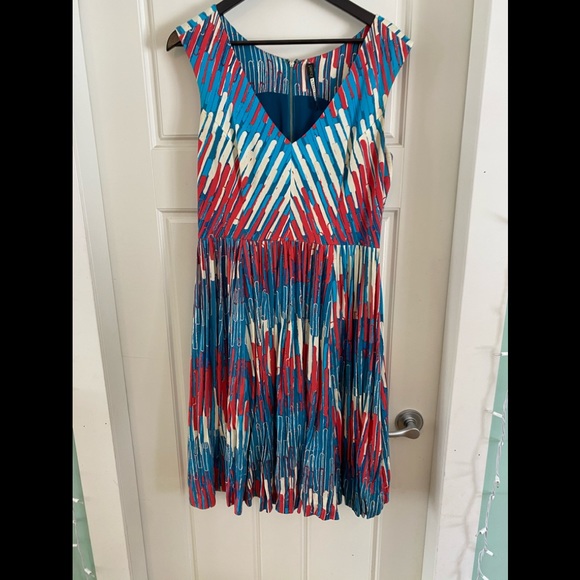 Anthropologie dress with voluminous skirt - Picture 1 of 7